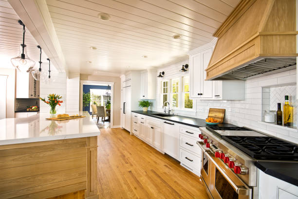 Quels sont les avantages de rangements astucieux installés par un cuisiniste Annecy ?